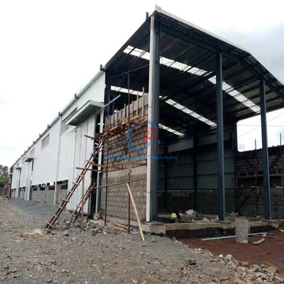 Moderne PEB-staalconstructie voor industrieel / commercieel gebruik