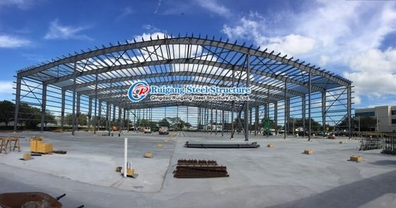 Pre-engineered Frame Steel Structure Warehouse aangepast voor moderne esthetiek en functionaliteit